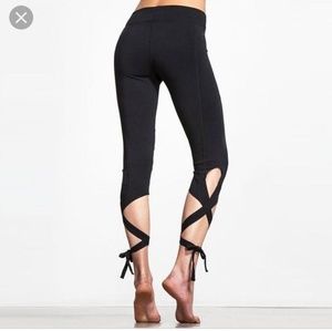 Black tie up leggings - NWT